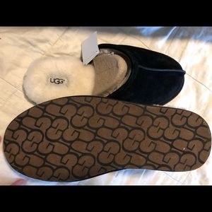 UGGS men’s slippers.